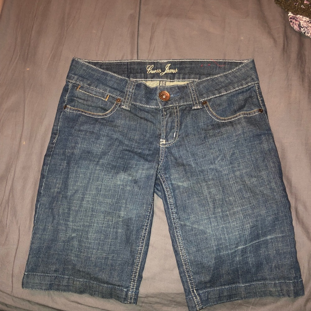 Guess Jeans Shorts size 27 Bermuda shorts